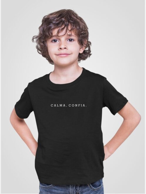 Camiseta Infantil Calma, Confia. - Imagem 3